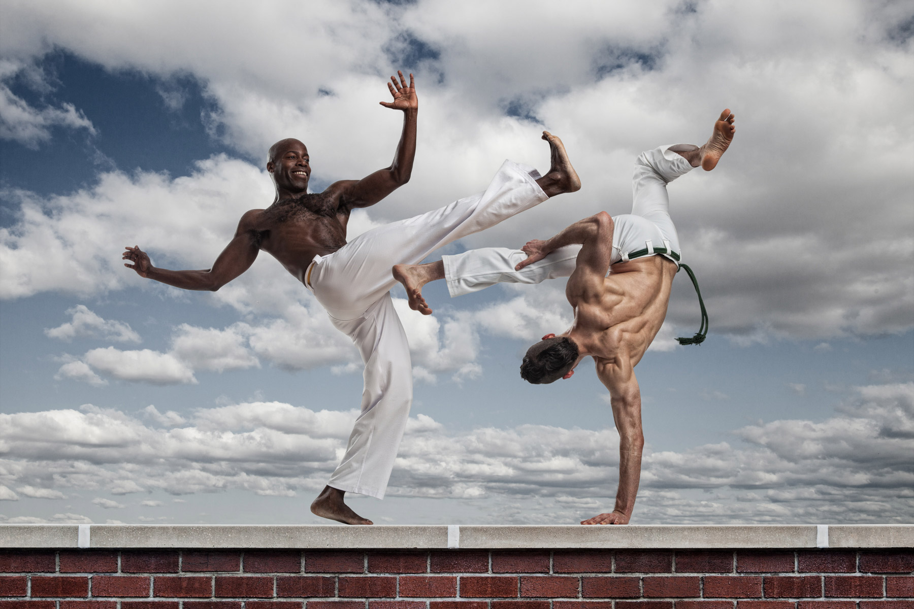 Kitfox Valentín : New York Rooftop Capoeira Fitness